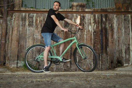 Vintage kolo Huffy Sienna 27,5", index Shimano 7 rychlostí, zelené